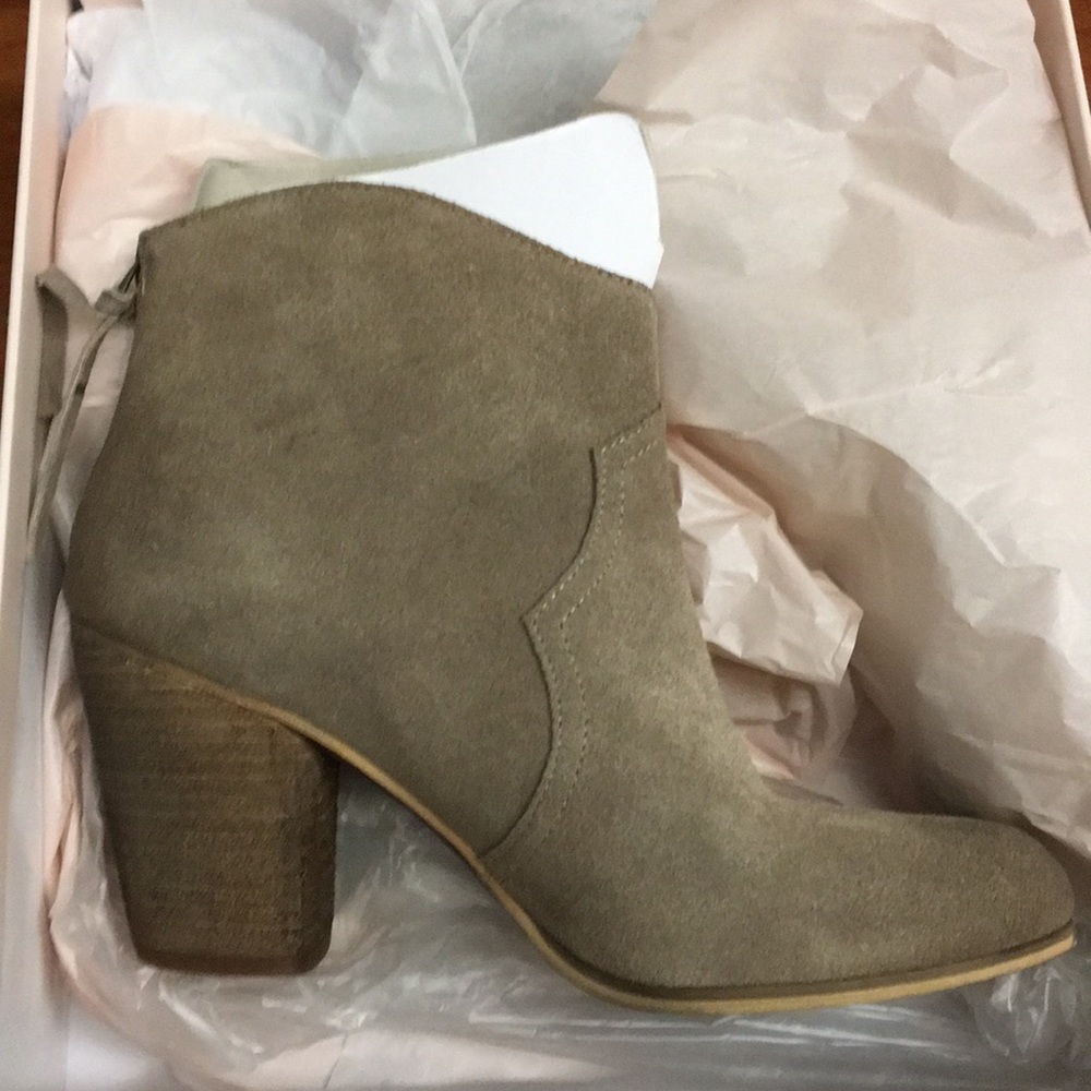 BP Trott Bootie NWT